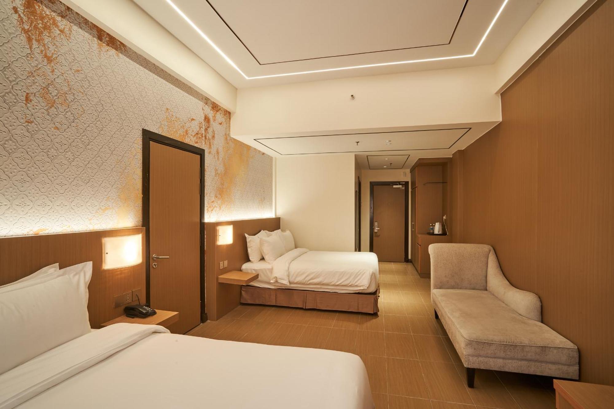 Btc Hotel Malacca Exterior foto
